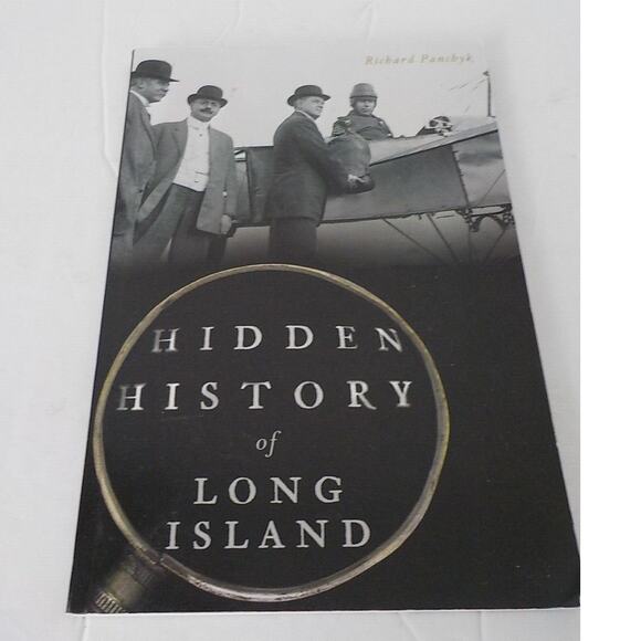 Hidden History of Long Island by Richard Panchyk 2016 Book Press - Picture 1 of 4
